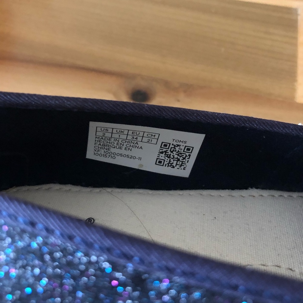 NWT Girls Toms Shoes w Glitter - Picture 6 of 9